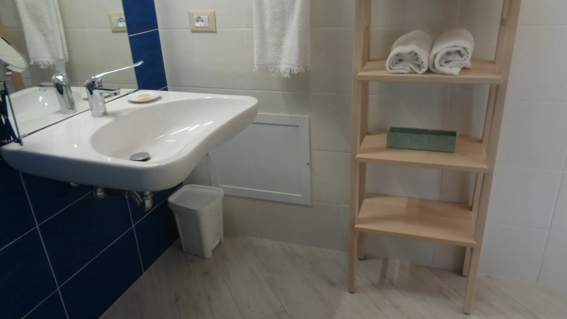 Eryx Apartments Erice